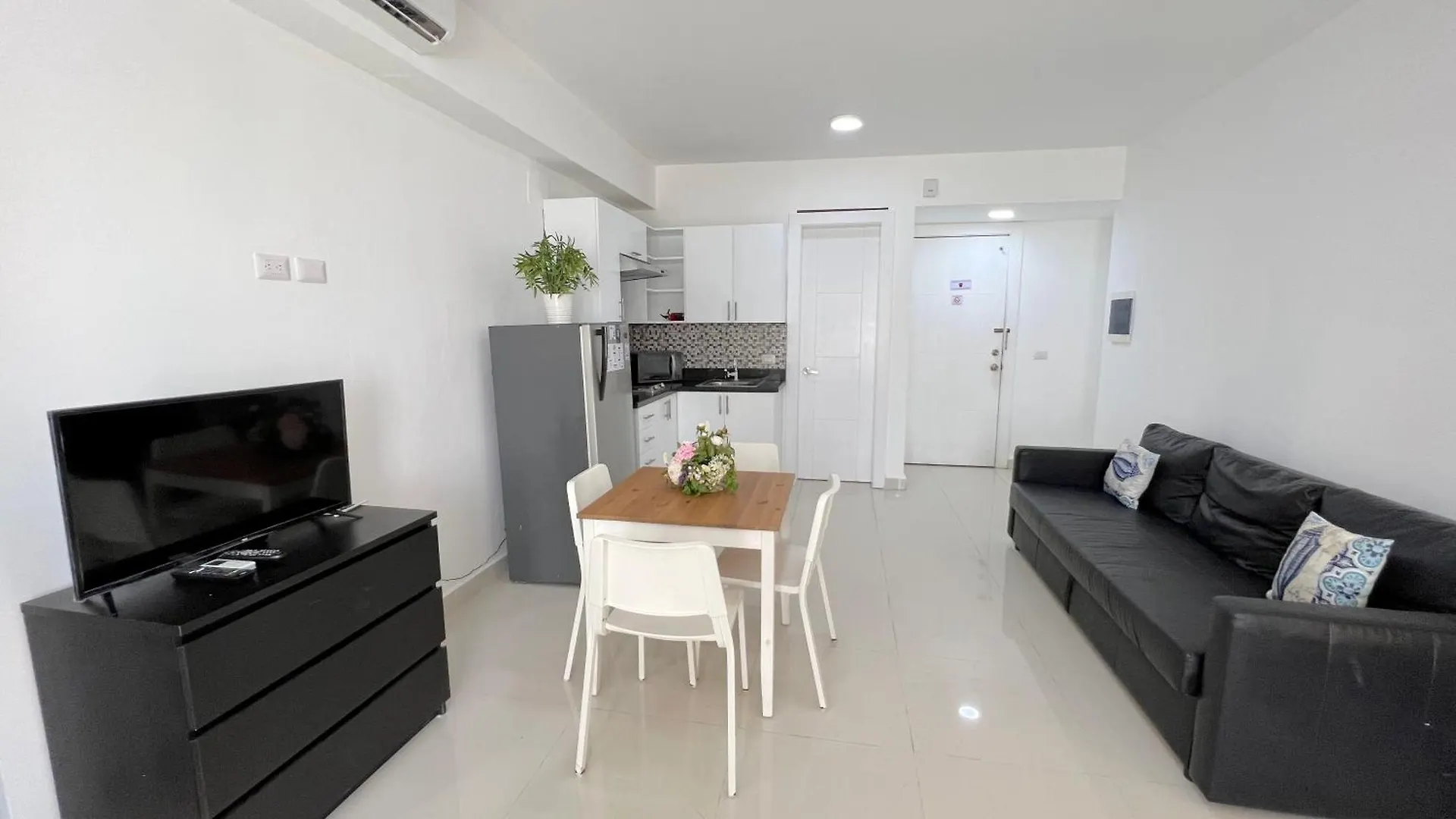 ***** Apart-hotel Sunny Suites With Rooftop Pool And Spa - Playa Los Corales Punta Cana República Dominicana