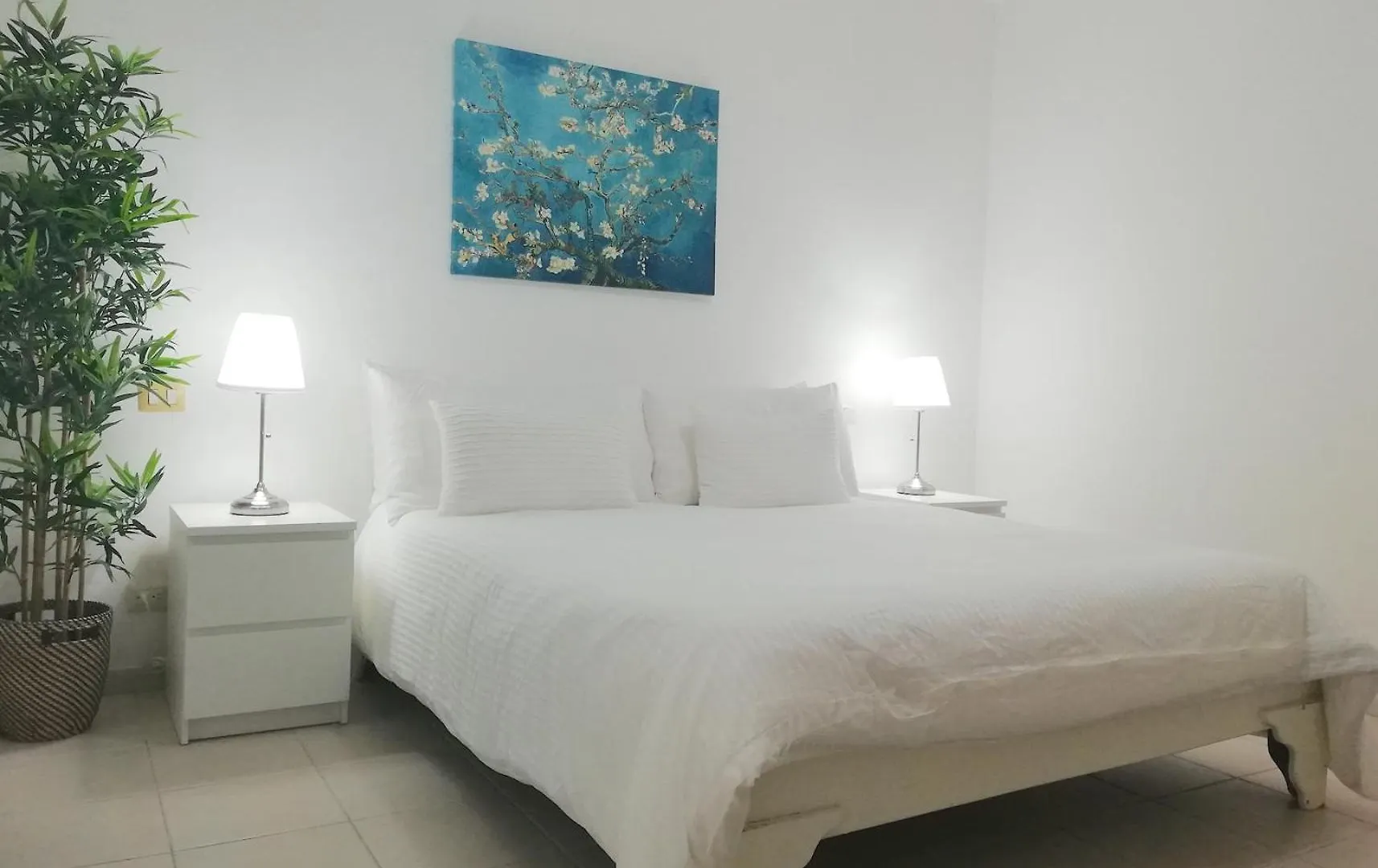 Sunny Suites With Rooftop Pool And Spa - Playa Los Corales Punta Cana